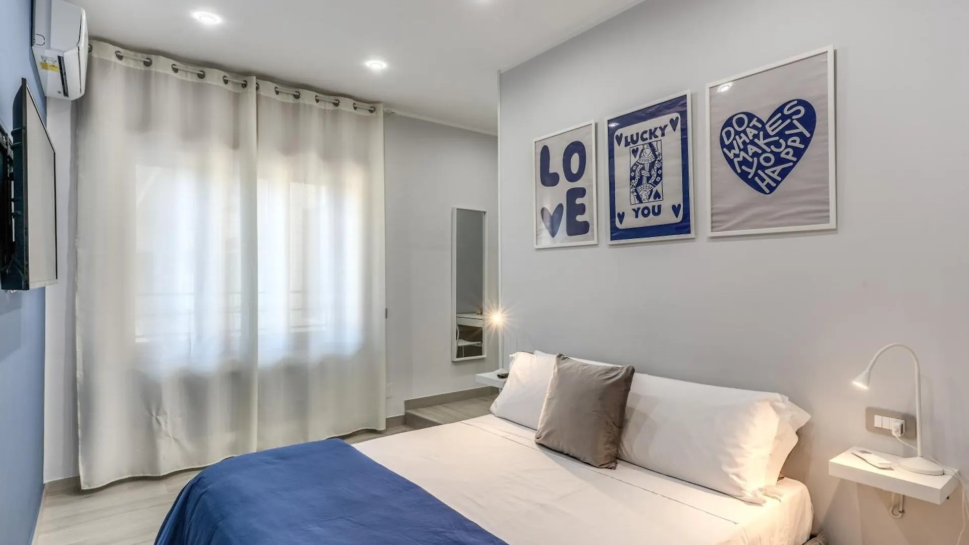 Marmolo Room Naples 0*,  Italy