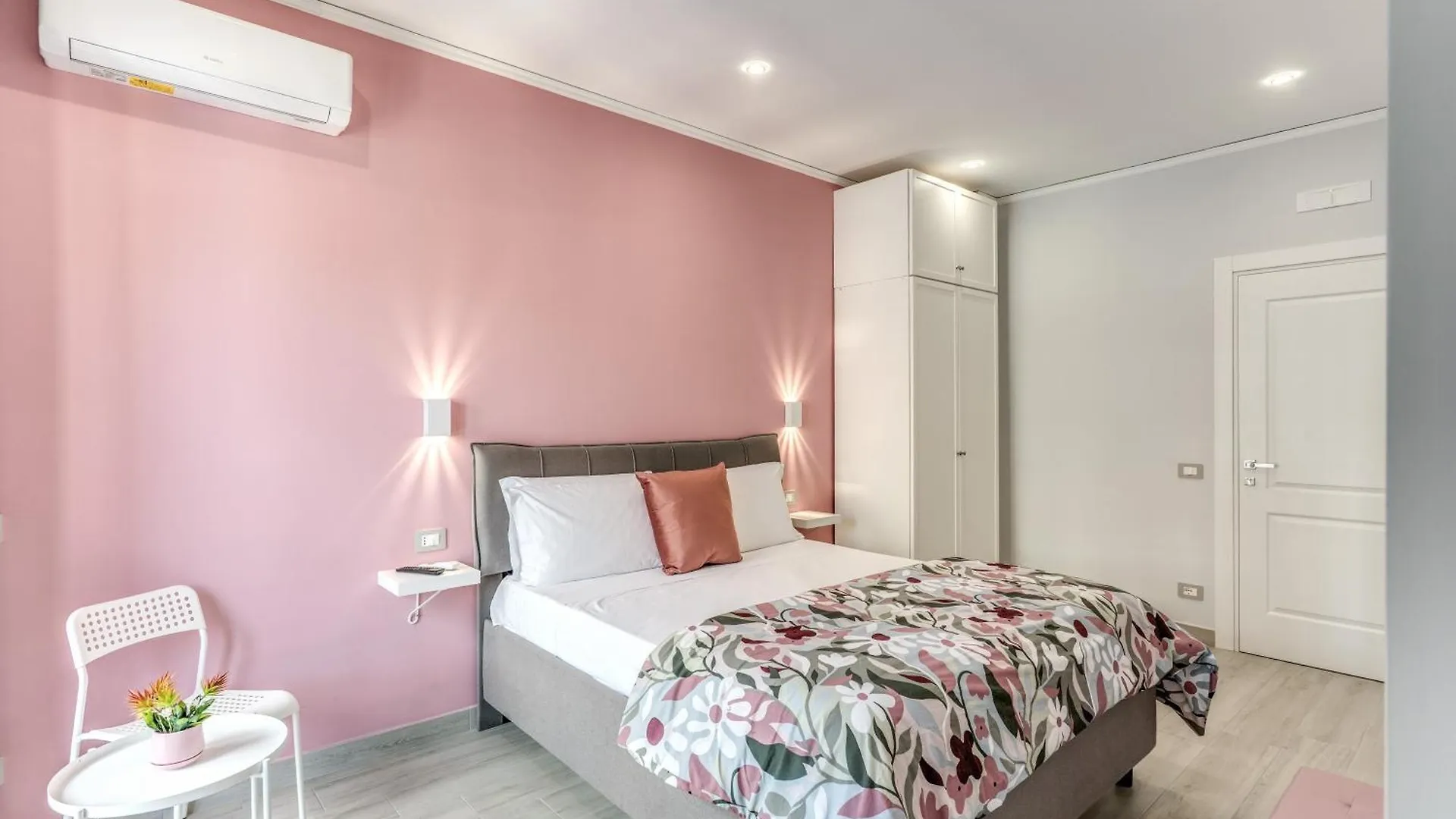 Guest house Marmolo Room Naples Italy