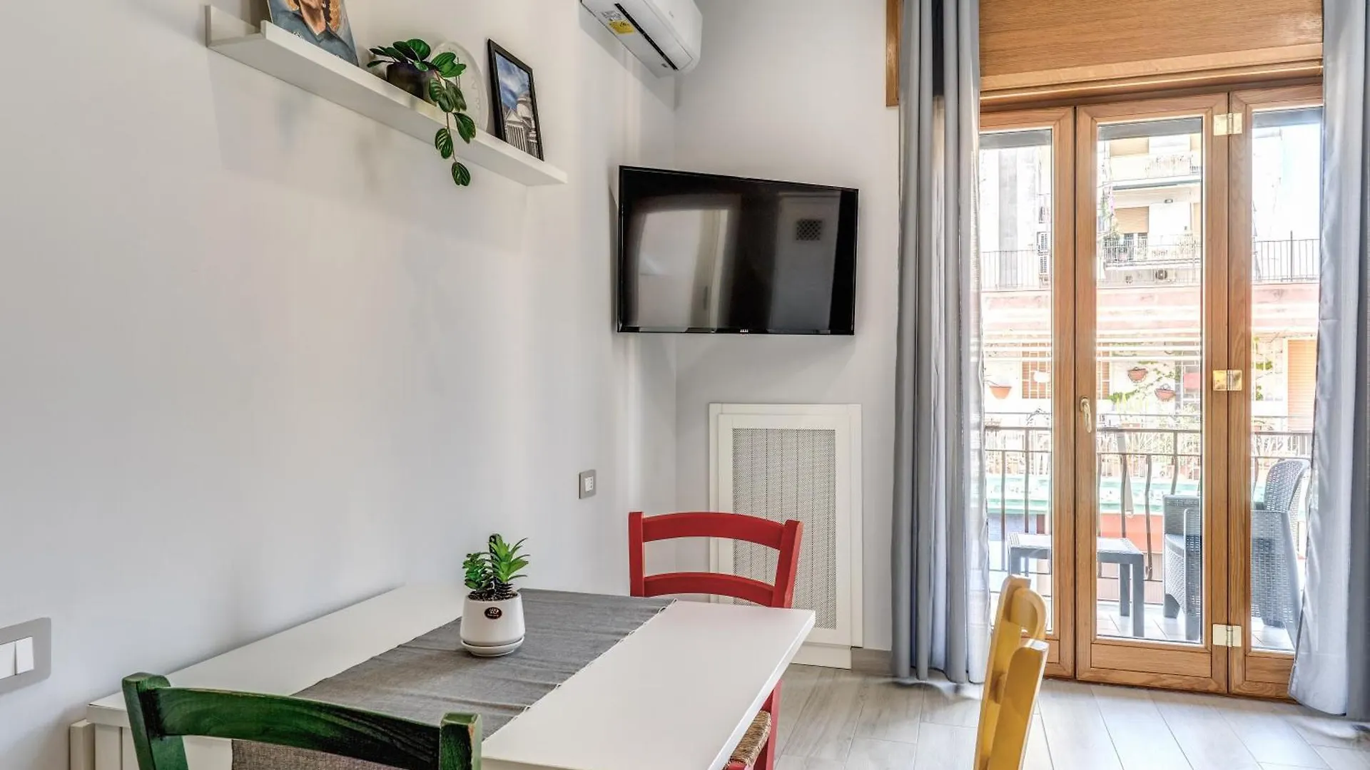 Marmolo Room Naples