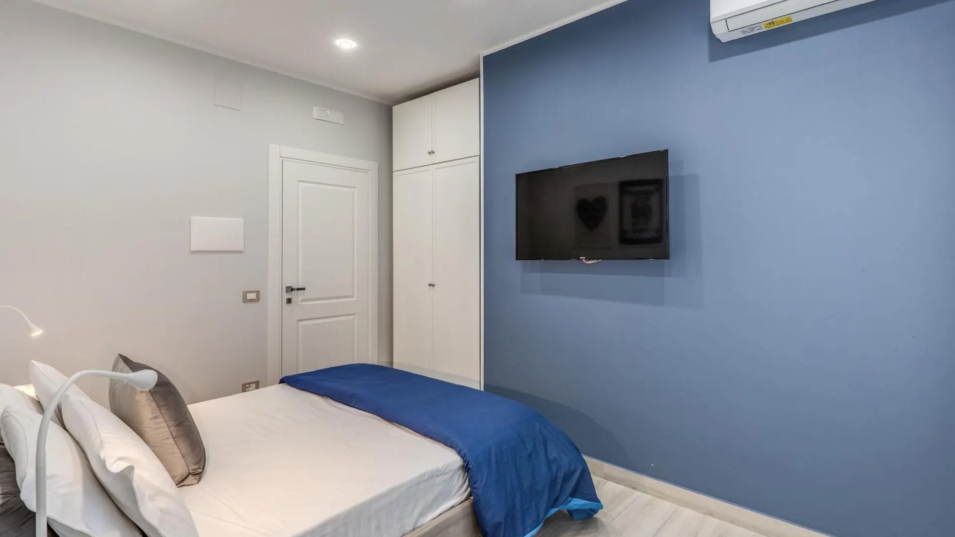 Marmolo Room نابولي 0*,  إيطاليا
